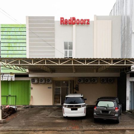 RedDoorz @ Graha Cemerlang Maros Makassar Exterior foto